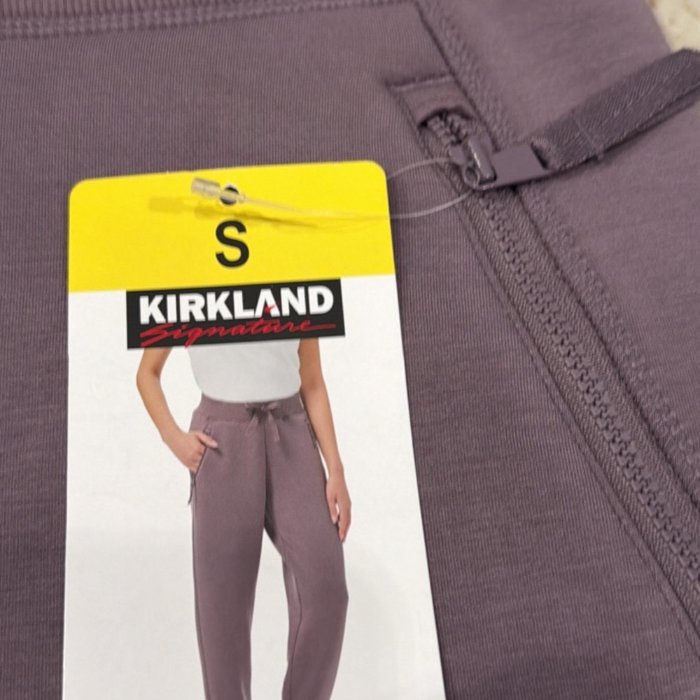 Kirkland Signature women’s smallPurple Sweatpants, great pants NWT - Picture 3 of 4